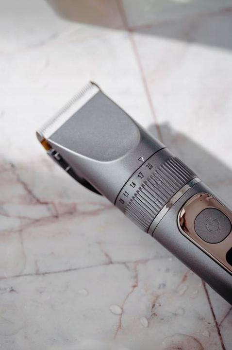 Produktbild Mesko | Hair Clipper with LCD Display | MS 2843 | Cordless | Number of length steps 4 | Stainless Steel