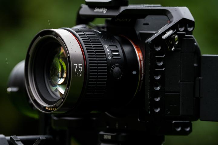Actual product image Samyang V-AF 75mm T1.9, Sony E (Sony E, full size)
