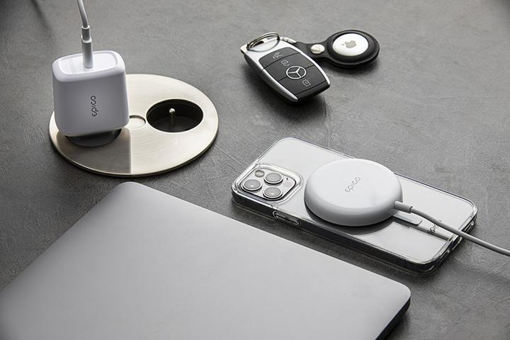 Produktbild Epico Leather Case, AirTag - keychain, Black