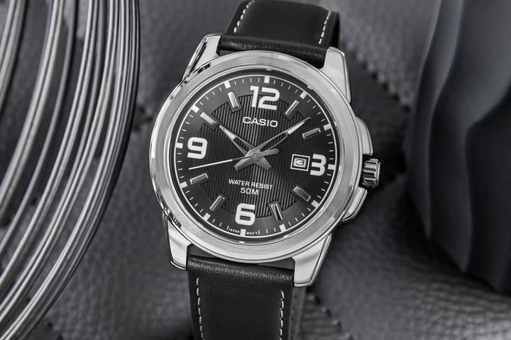 Produktbild Casio MTP-1314PL-8A (Analoguhr, 45 mm)