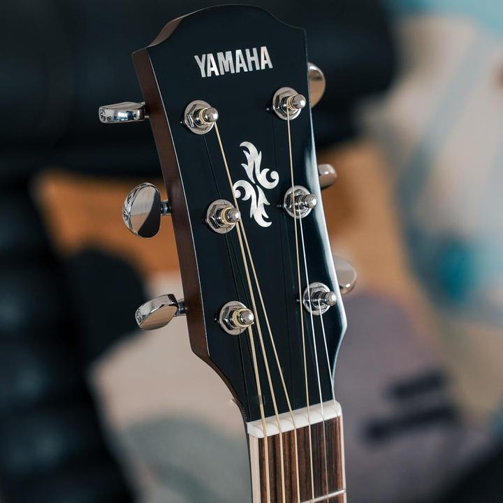 Actual product image Yamaha APX-600 Electro-Acoustic Guitar Vintage White (Western guitar, Spruce, Tonewood, Tulipwood)