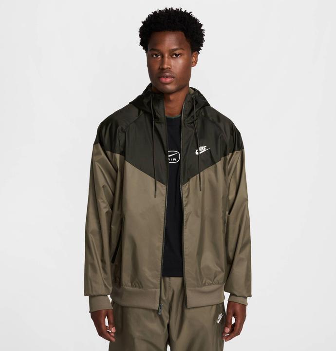Actual product image Nike Windrunner (M)