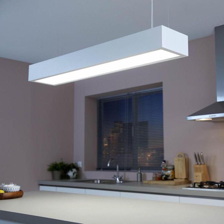 Produktbild Philips G13 - LEDtube (G13, 17.70 W, 2250 lm, 4 x, E)
