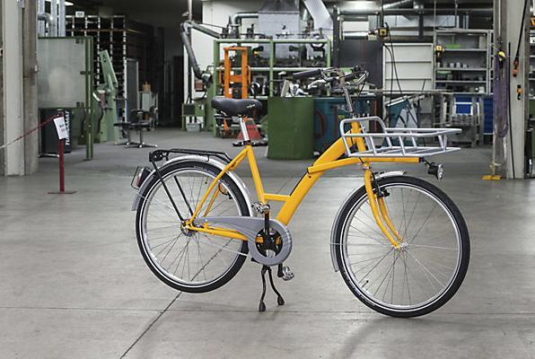 Actual product image kaiserkraft BASIC company bicycle