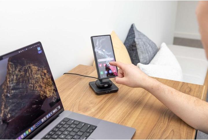 Actual product image Quad Lock Dual Desktop Charger (15 W)