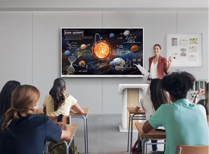 Actual product image Samsung Flip 4 Pro WM75B (3840 x 2160 Pixels, 75")