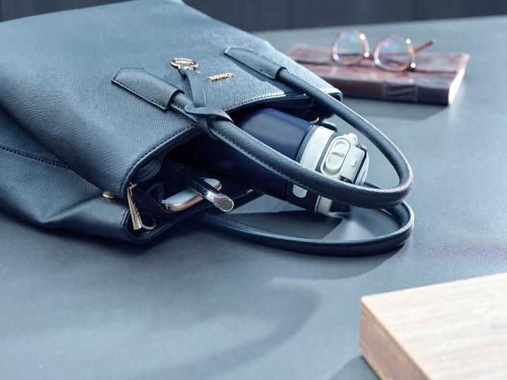 Actual product image Leifheit Borraccia Flip Acciaio Blu 350ml (0.35 l)