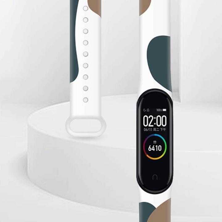 Actual product image Hurtel Strap Moro Wristband for Xiaomi Mi Band 4 / Mi Band 3 Silicone Strap Camo Watch Bracelet (10) (Plastic)