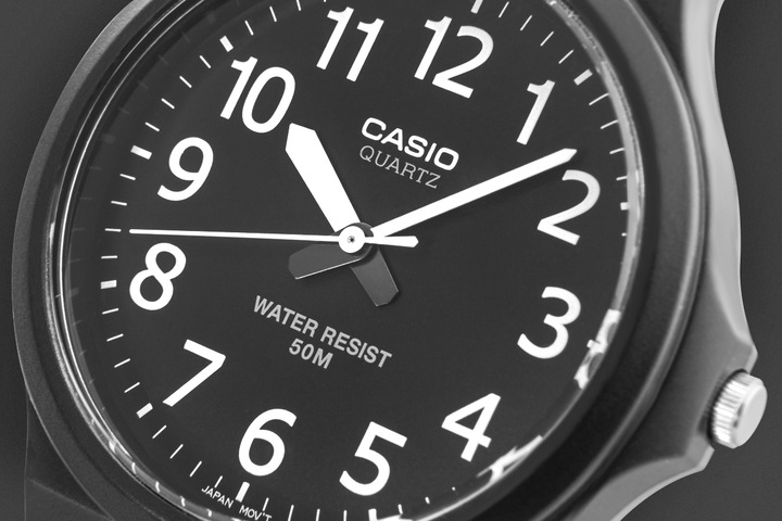 Immagine prodotto Casio MW-240-1B (Orologio da polso analogico, 43 mm)