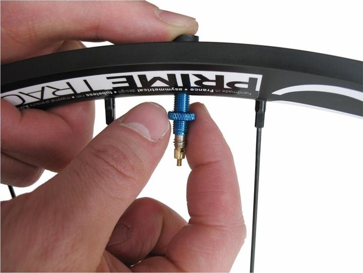 Actual product image VAR Tubeless Valve Al Bl 35mm 2-St Blue, Pair