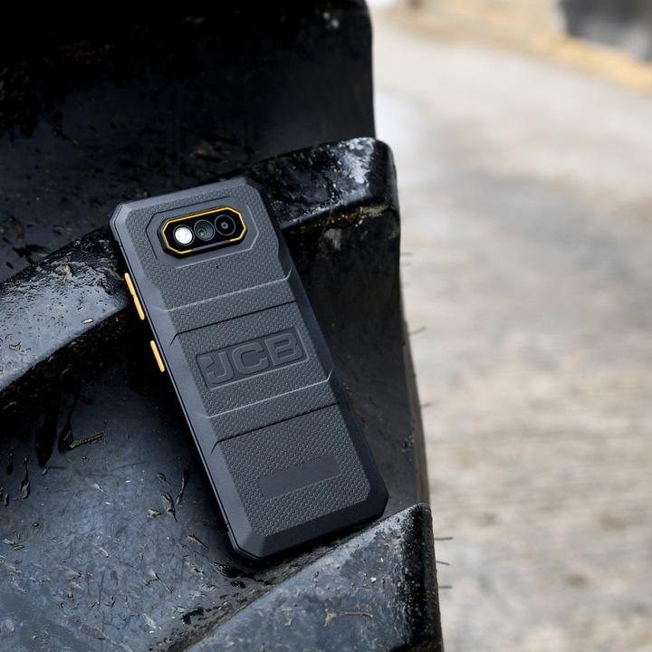 Actual product image JCB Toughphone E10 (64 GB, Black, 6.60", Dual SIM, 4G)