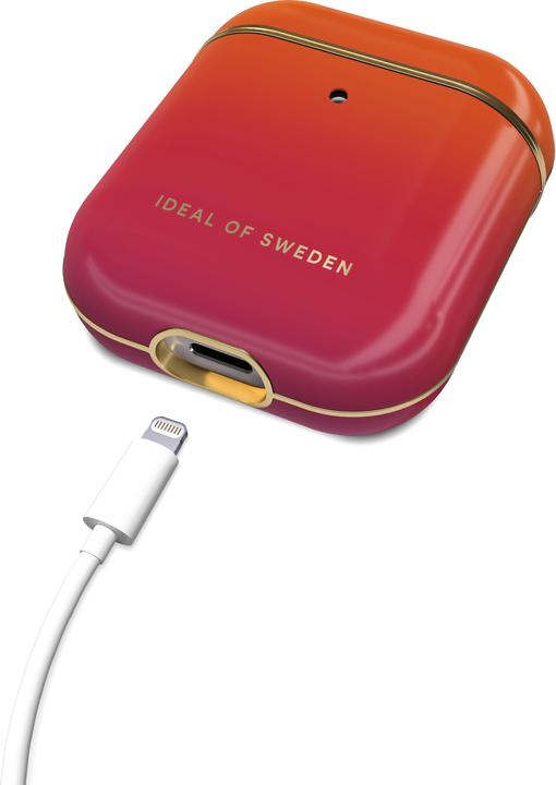 Actual product image iDeal Of Sweden Designer Hard Cover Vibrant Ombre