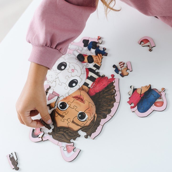 Productafbeelding Trefl Houten Puzzel Speciale Vorm 50 - Gabby's Poppenhuis (50 onderdelen)