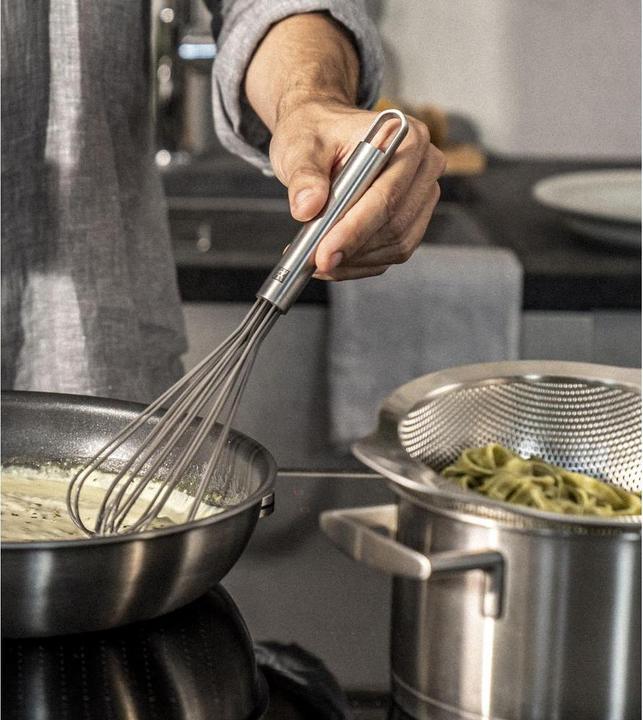 Actual product image Zwilling Pro whisk 28cm