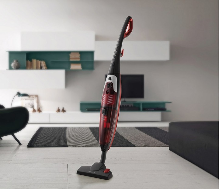Actual product image Ariete 2772A RedLine Evolution Vacuum Cleaner Bagless 800W