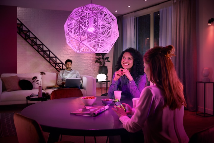 Actual product image Philips Hue White & Color Ambiance BT (E27, 13.50 W, 1600 lm, 1 x, F)