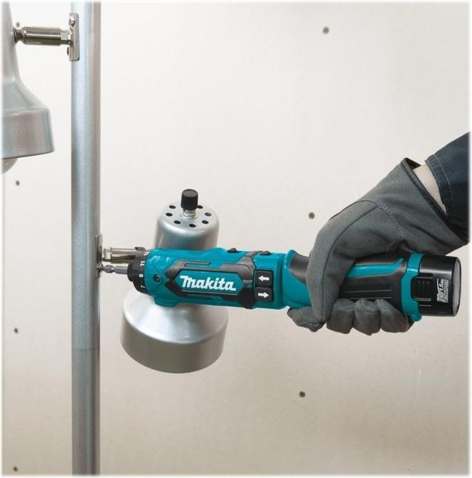 Actual product image Makita Screwdriver (Rechargeable battery operated)