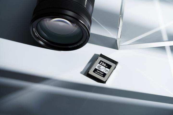 Actual product image Lexar Professional Silver Series (256 GB, CFexpress type B)