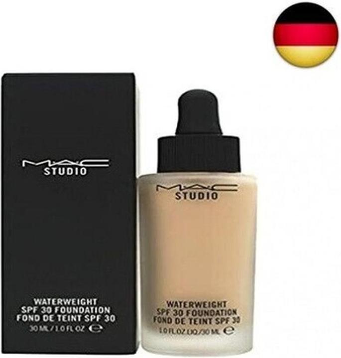 Actual product image MAC Cosmetics Studio Waterweight (No. NW15)