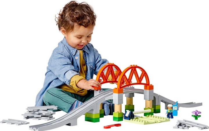 Image du produit LEGO Pont ferroviaire et rails - Kit d'extension (10426)