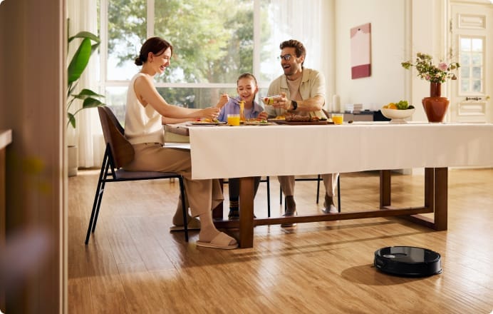 Actual product image Roborock Qrevo Slim (Vacuum mopping robot)