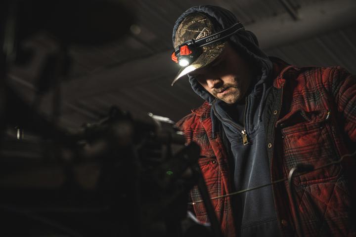 Immagine prodotto Coast Lampada frontale focalizzabile FL75 LED (700 lm)