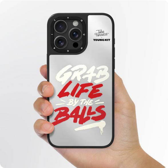 Actual product image Youngkit Hülle @Tobe Fonseca Mirror Case mit MagSafe Skeleton (Apple iPhone 15 Pro Max)