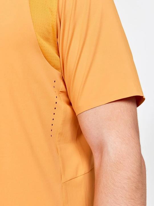 Produktbild Craft ADV Hit (L)