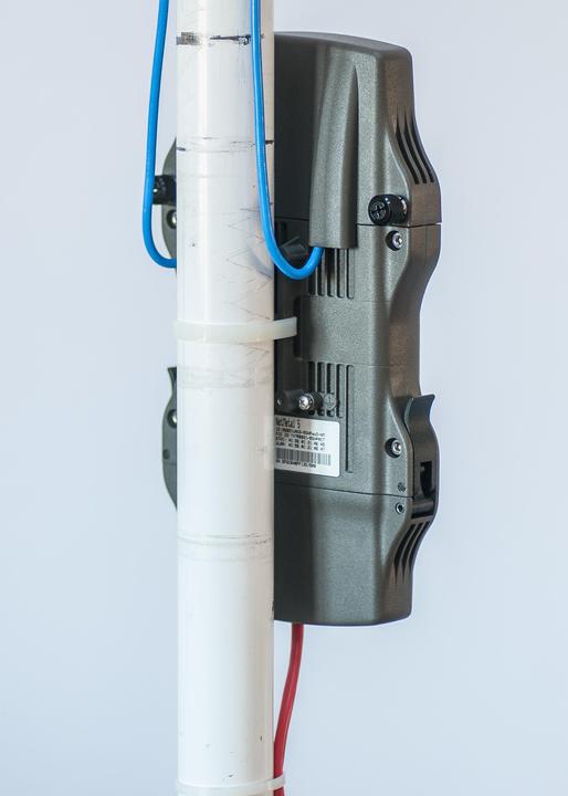 Image du produit MikroTik NetMetal 5SHP, NetMETAL 5 (720MHz CPU, 1xGigabit LAN, 1xSFP cage, 1xUSB, built, in 5G... (1300 Mbit/s)