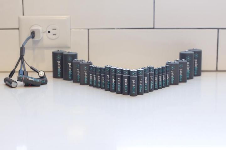 Produktbild Pale Blue Home Conversion Kit (28 Stk., D, AAA, 9V Block, AA, 5000 mAh)