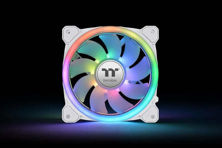 Actual product image Thermaltake TT SWAFAN 14 RGB Radiator Fan 3er wh CL-F146-PL14SW-A (140 mm, 3x)