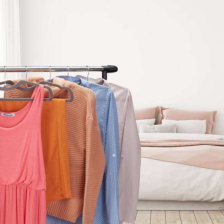 Actual product image Relaxdays Flocked Coat Hanger Set of 50, Velvet Coating (1 x)