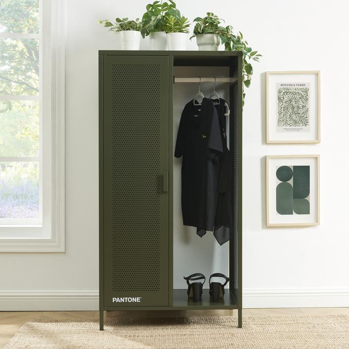 Actual product image Pantone Cloakroom