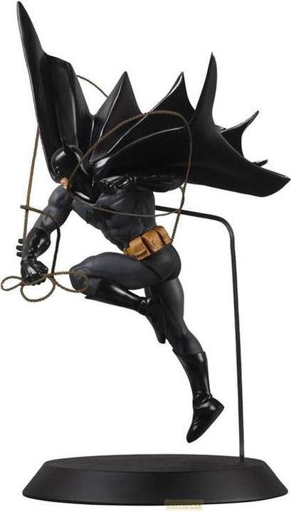 Produktbild McFarlane DC Direct Resin Statue DC Designer Series Batman (by Dan Mora) 40 cm