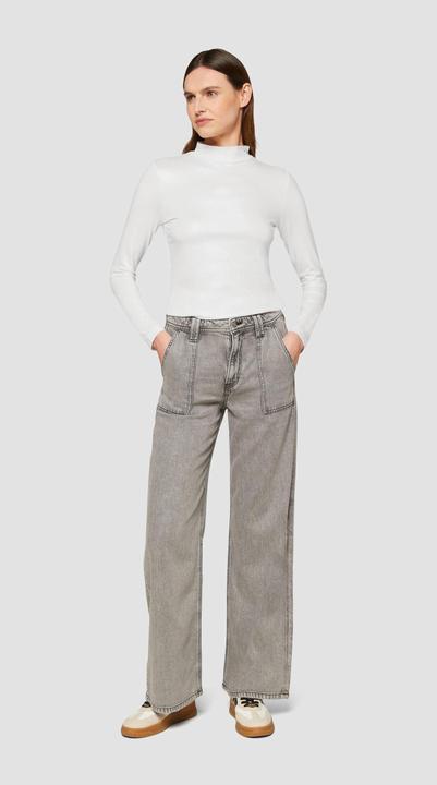 Actual product image S.Oliver T-Shirt Schmal geschnittenes Langarmshirt aus Viskosemix (44)