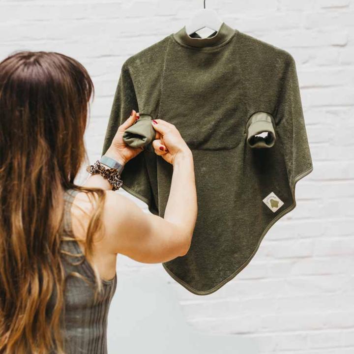 Actual product image Little Casimir Lätzchen mit Ärmeln – wasserdicht, saugfähig & verstellbar, für Babys 6M-4J (6 months)