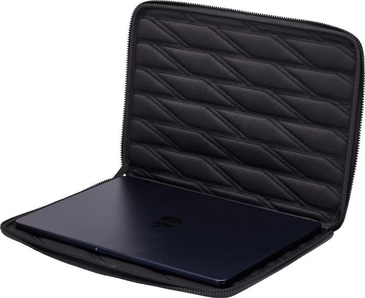 Actual product image Thule Gauntlet 5 MacBook Sleeve (16", Apple)