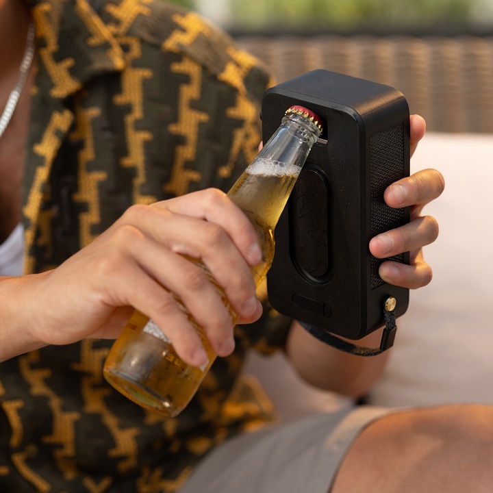 Actual product image House of Marley Roots Solar Bluetooth Speaker (14 h, Solar panel)