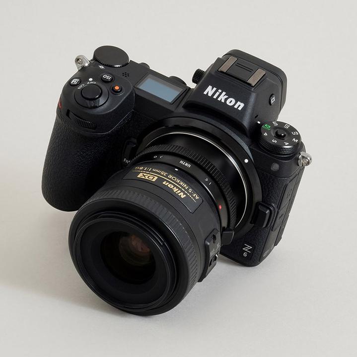 Produktbild Urth Lens Mount Adapter: Compatible with Nikon F (G Type) Lens to Nikon Z Camera Body