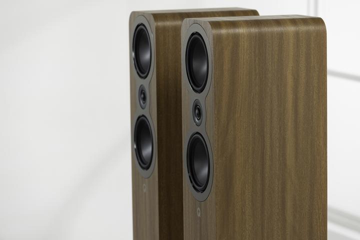 Actual product image Q Acoustics QA 3050c PIN OAK (1 pair)