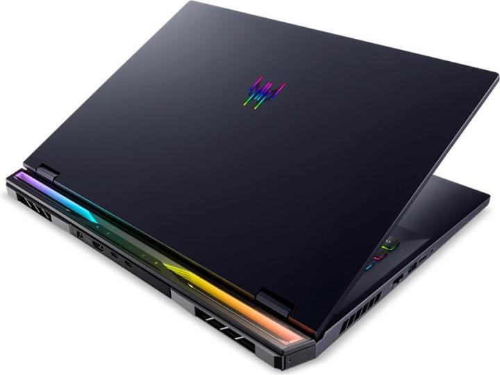 Actual product image Acer Predator Helios 18 (18", 2000 GB, 32 GB, DE, Intel Core i9-14900HX)