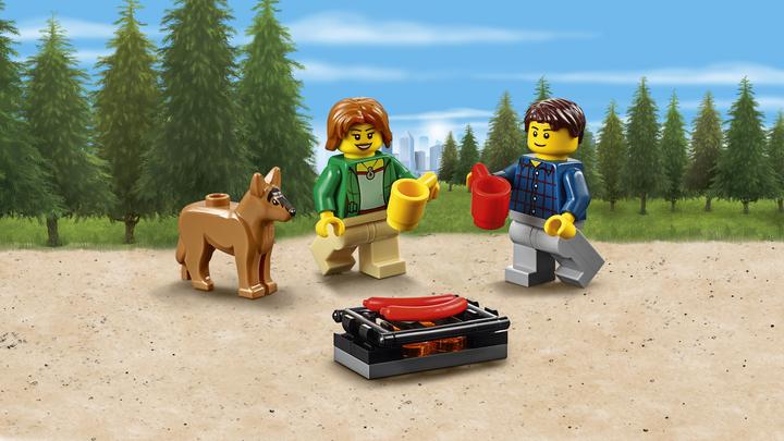Actual product image LEGO City Van & Caravan (60117, LEGO City)