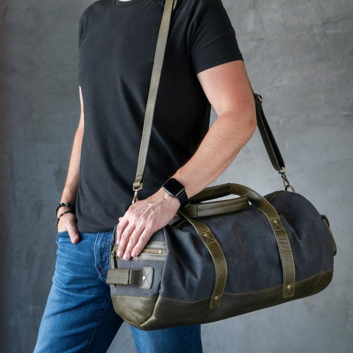 Produktbild Only-Bags.Store Handgefertigte Weekender-Tasche aus feinstem Leder, hochwertige, strapazierfähige Reisetasche aus