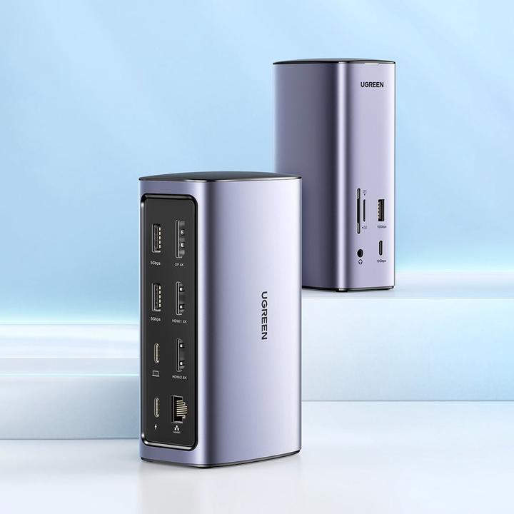 Actual product image Ugreen Multi (USB-C, 12 ports)