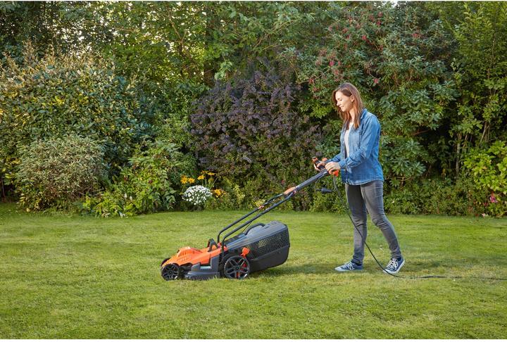 Actual product image Black & Decker EasySteer BEMW461ES (Electrical connection)