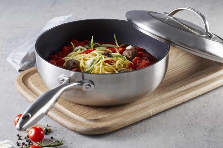 Immagine prodotto Scanpan Pentola con coperchio, profonda-CTX, 26 cm, acciaio, nero, 2 unità (Pirofila + casseruola, Acciaio, Alluminio, 26 x 11.50 cm)