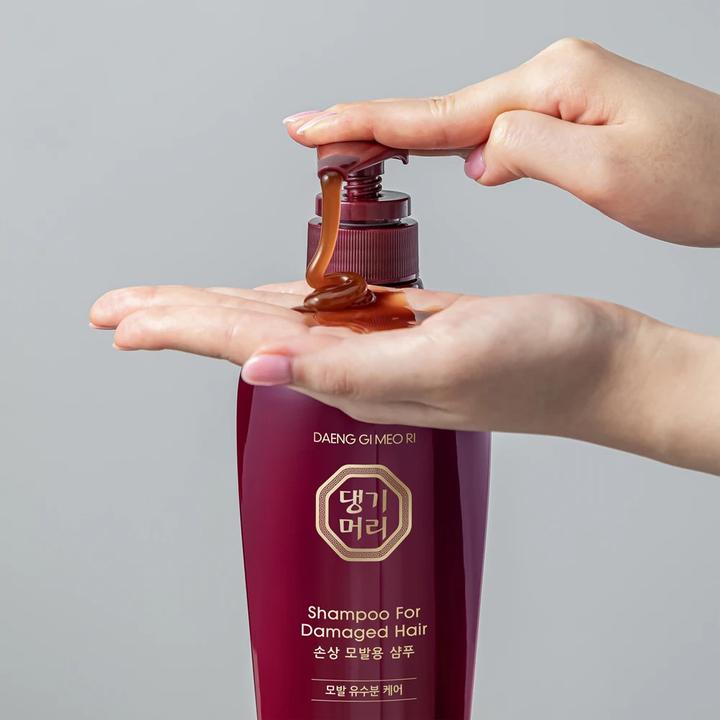 Actual product image Daeng Gi Meo Ri Shampoo for Damaged Hair 16.9 Fl Oz 500ml (Liquid shampoo, 500 ml)