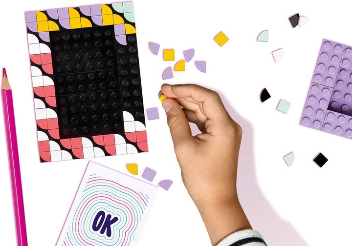 Actual product image LEGO Picture Frame (41914, LEGO Dots)