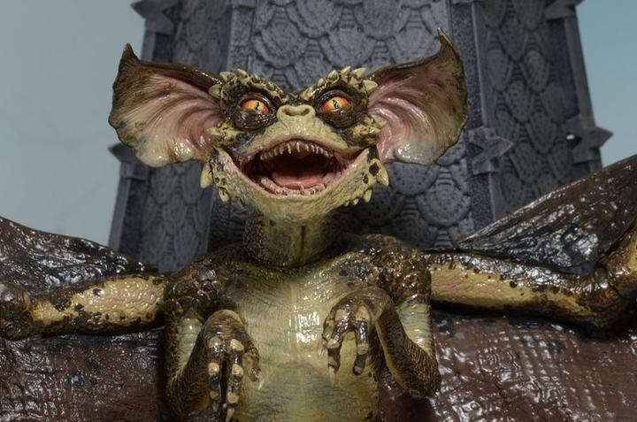 Actual product image Neca Gremlins 2 figurine Bat Gremlin 15 cm