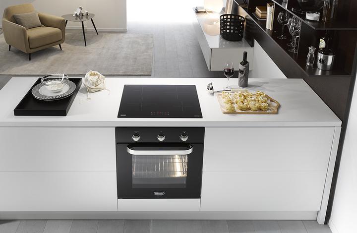 Produktbild De'Longhi De?Longhi PIN 62 Schwarz Einbau-Induktionskochfeld 60 cm 4 Herd(e)